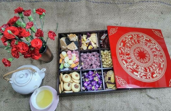 Hộp giấy đựng giúp bảo quản mứt Tết tốt hơn