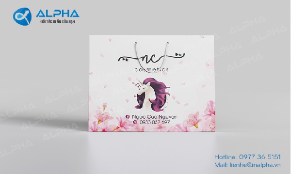 Mẫu túi mỹ phẩm mang những thông điệp gửi đến khách hàng