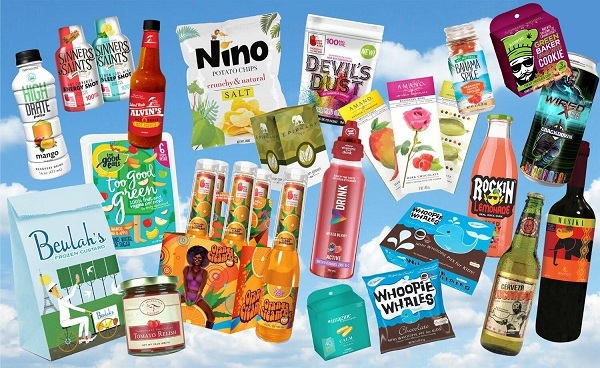 Label nhãn dán được in trên bao bì chai lọ để quảng bá thương hiệu